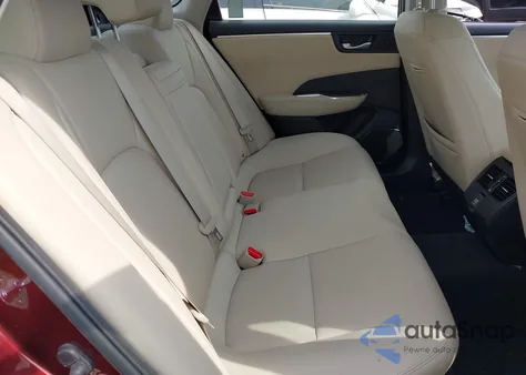 2018 Honda Clarity Touring z USA, uszkodzony, nr VIN JHMZC5F38JC016667